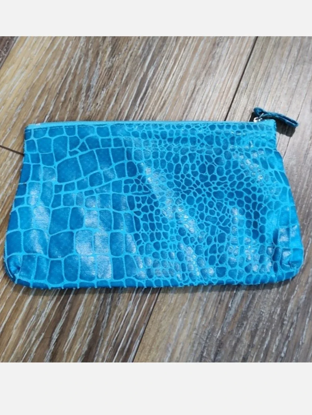 NWOT Berek Blue Black Turquoise Toiletry Makeup Cosmetic Travel Bag